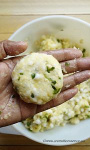 Sabudana Vada | Tapioca fritters (Baked)