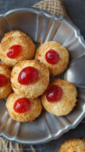 Eggless Coconut Macaroons | Two Ingredient Coconut Macaroons