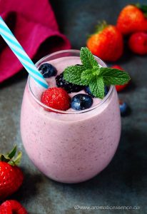 Mixed Berry Smoothie | Mixed Berry Chia Seed Smoothie