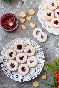Eggless Linzer Cookies