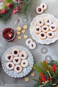 Eggless Linzer Cookies