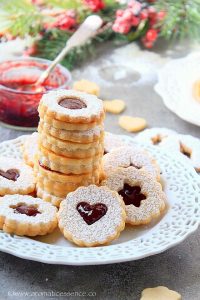 Eggless Linzer Cookies