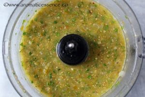 Blended green salsa.