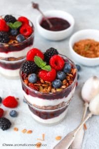 Yogurt and fruit parfait with granola